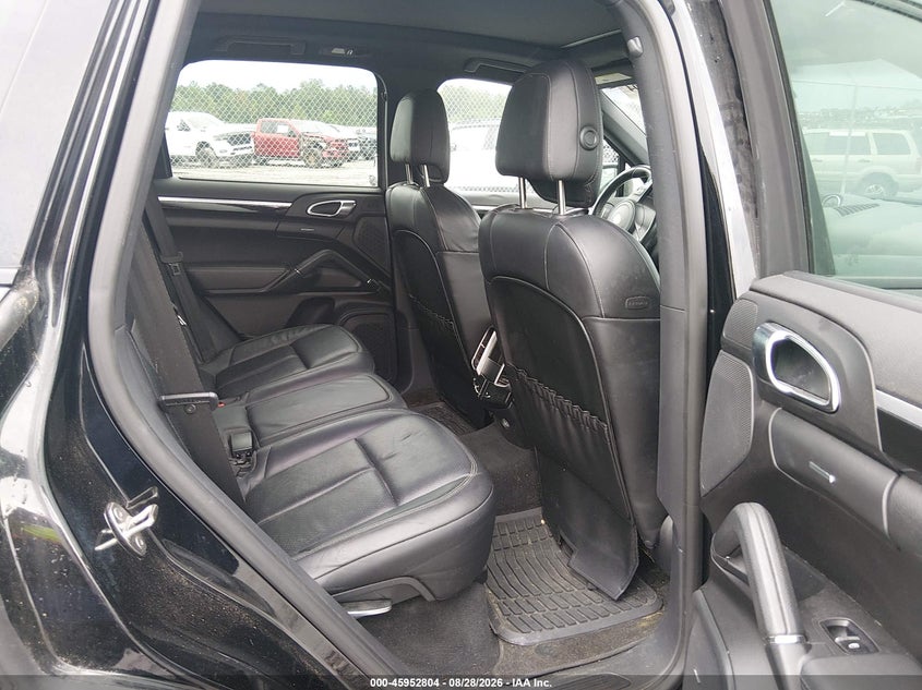 2014 PORSCHE CAYENNE auction photo 8