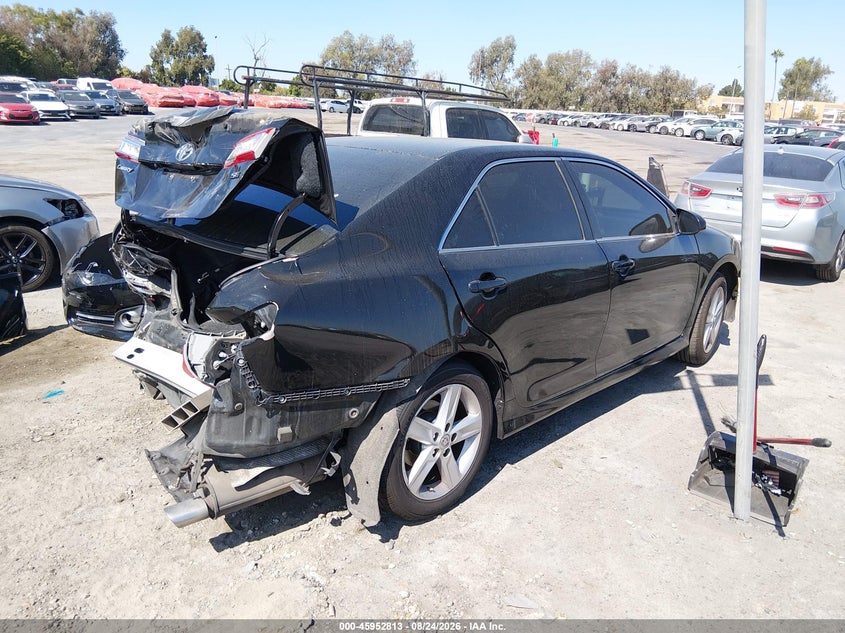 2014 TOYOTA CAMRY auction photo 4