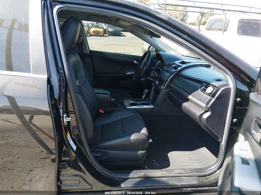 2014 TOYOTA CAMRY auction photo 5