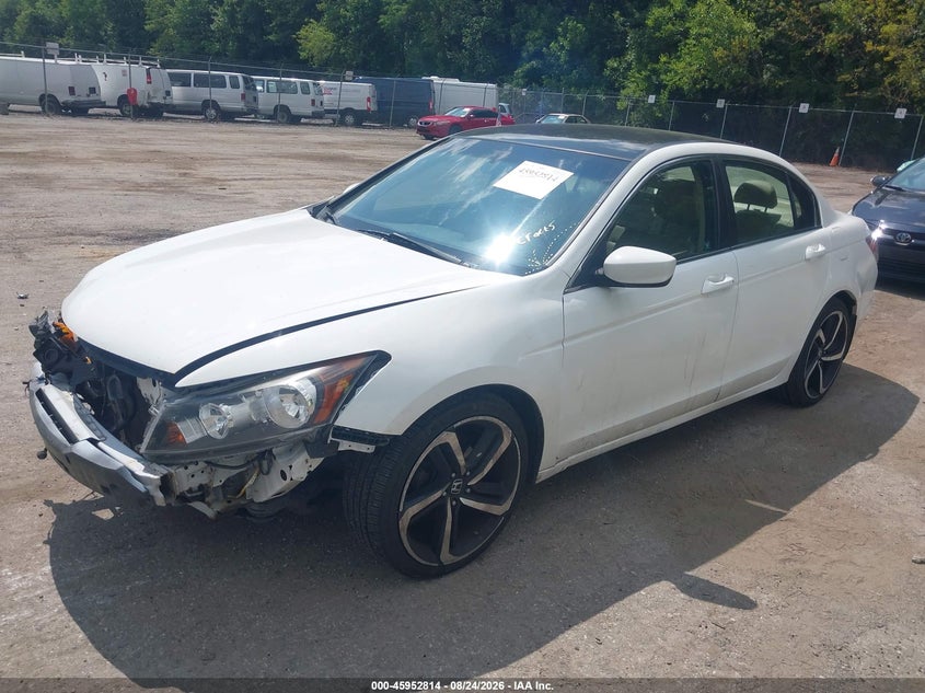 2012 Honda Accord, Right Front, IAAI, VIN 1HGCP2F62CA128790 — photo 2