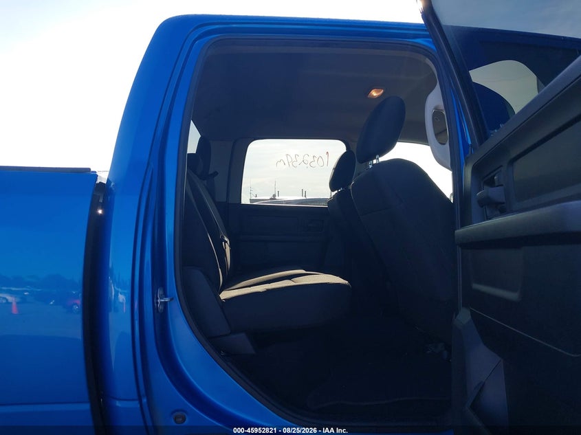RAM 1500 CLASSIC 2019 VIN 1C6RR7KT6KS665061