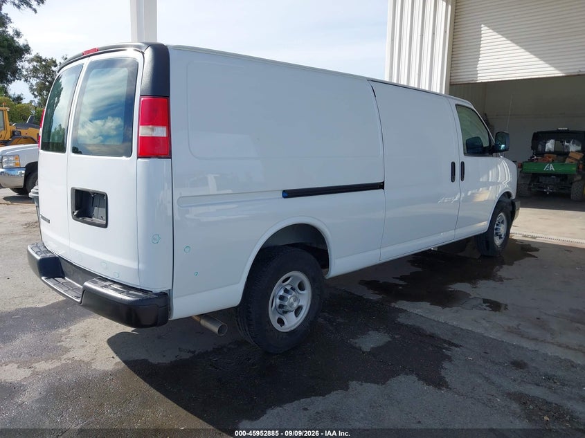 2017 CHEVROLET EXPRESS 3500 auction photo 4