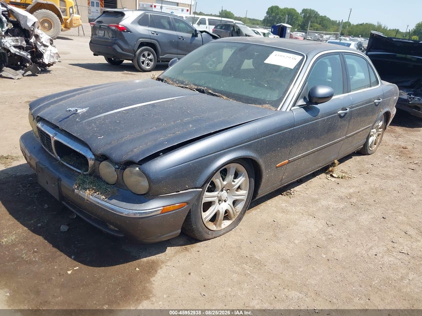 2004 Jaguar XJ, Normal Wear & Tear, IAAI, VIN SAJWA71C74SG23946 — photo 2