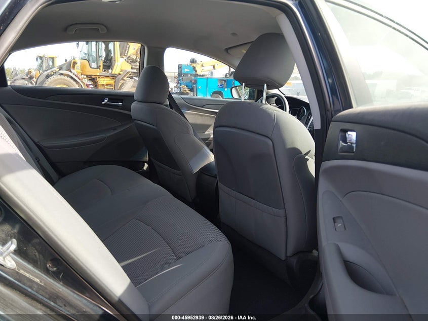 2013 HYUNDAI SONATA auction photo 8