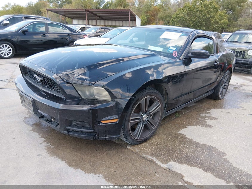 Vin: 1zvbp8am1d5215946, lot: 46452170, ford mustang v6 20132