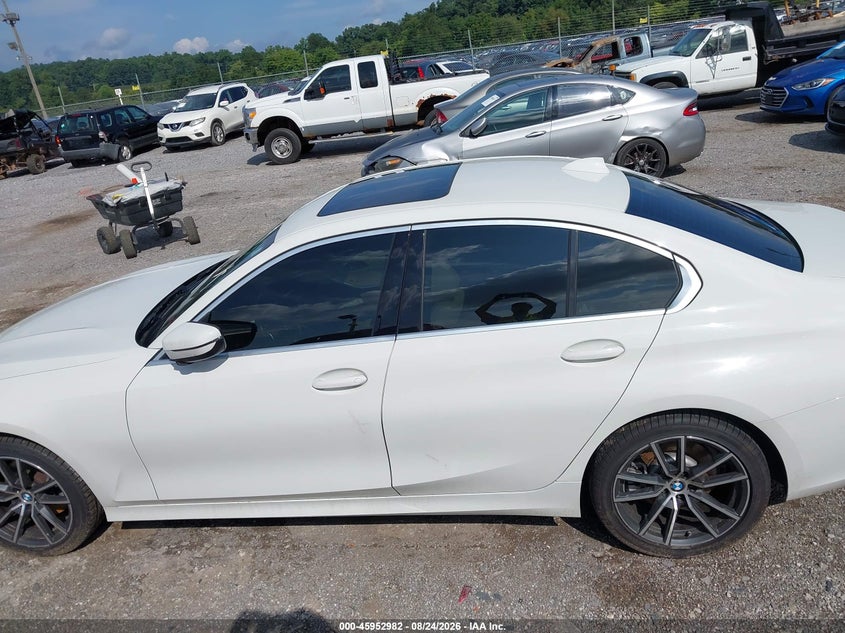 BMW 330I - zdjęcie 14
