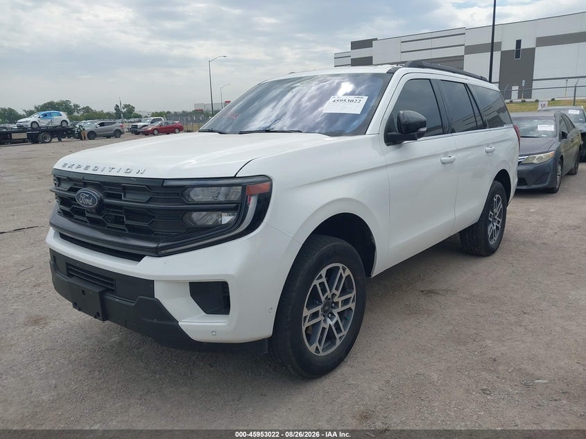 2025 Ford Expedition Active, Hail, IAAI, VIN 1FMJU1H87SEA24774 — photo 2
