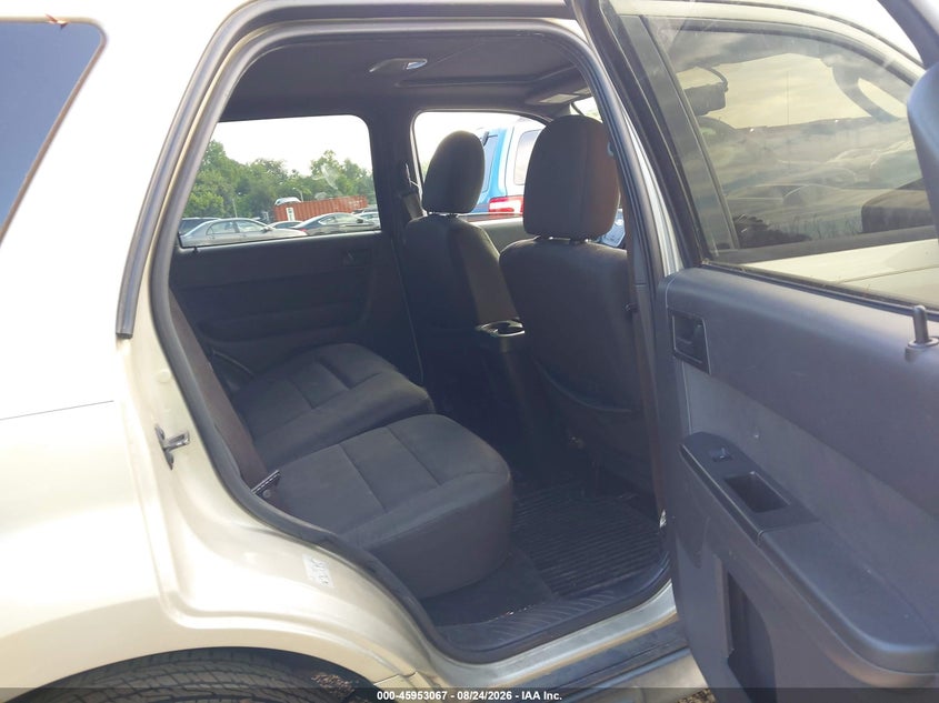 FORD ESCAPE 2011 VIN 1FMCU0DG3BKA19881