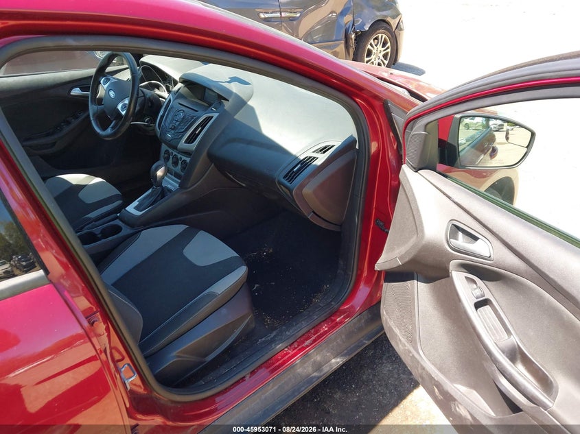 FORD FOCUS 2014 VIN 1FADP3F2XEL263194