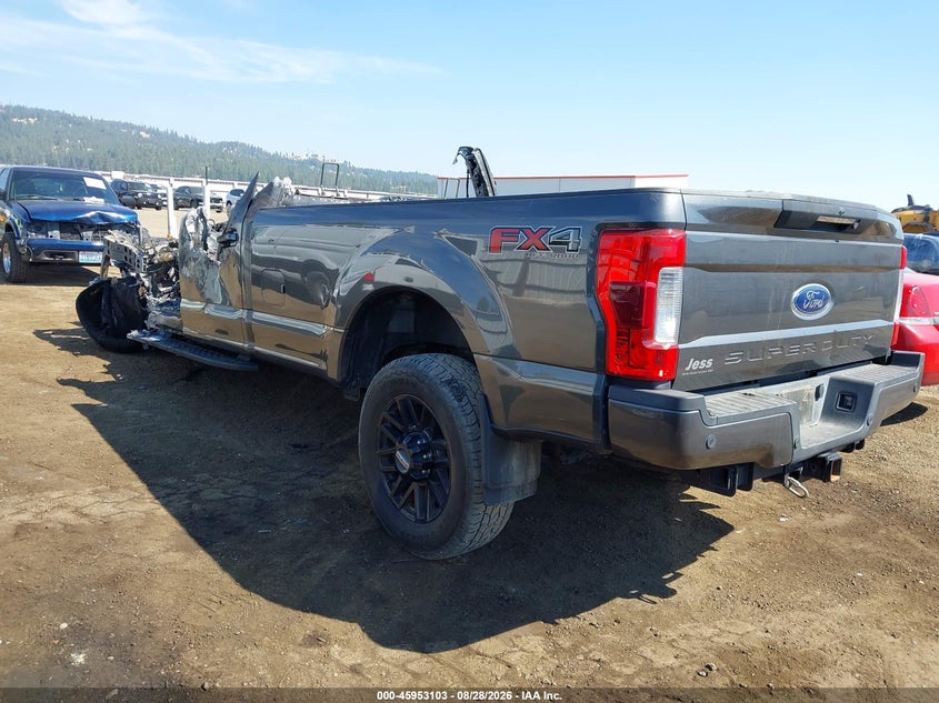 2019 FORD F-350 — zdjęcie 4