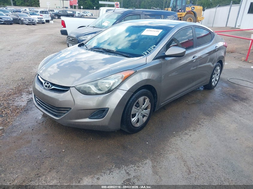 2013 HYUNDAI ELANTRA auction photo 2
