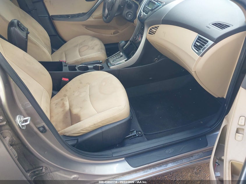 2013 HYUNDAI ELANTRA auction photo 5