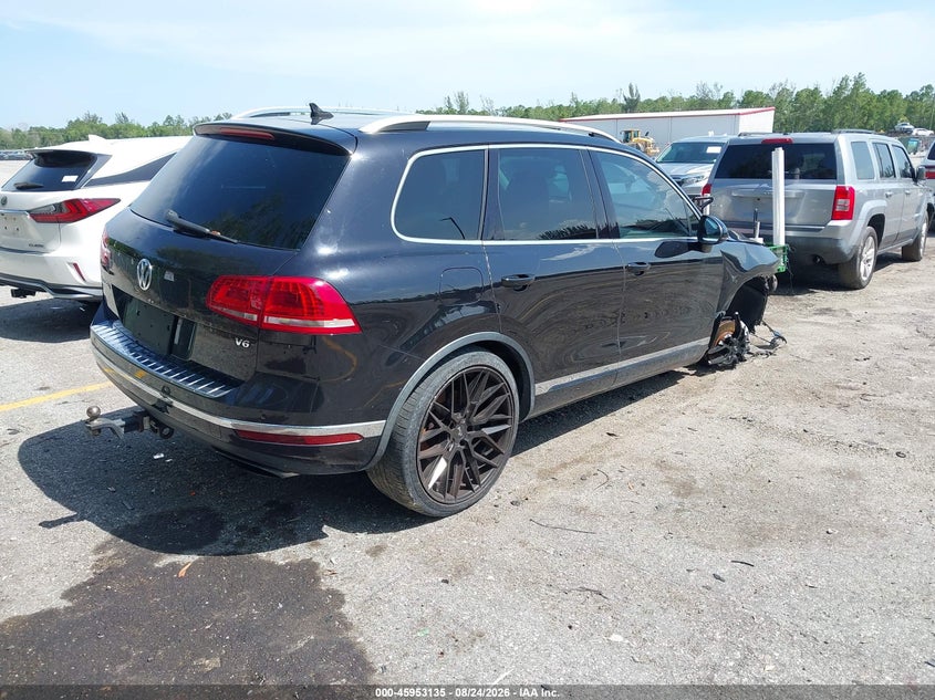 2016 VOLKSWAGEN TOUAREG auction photo 4