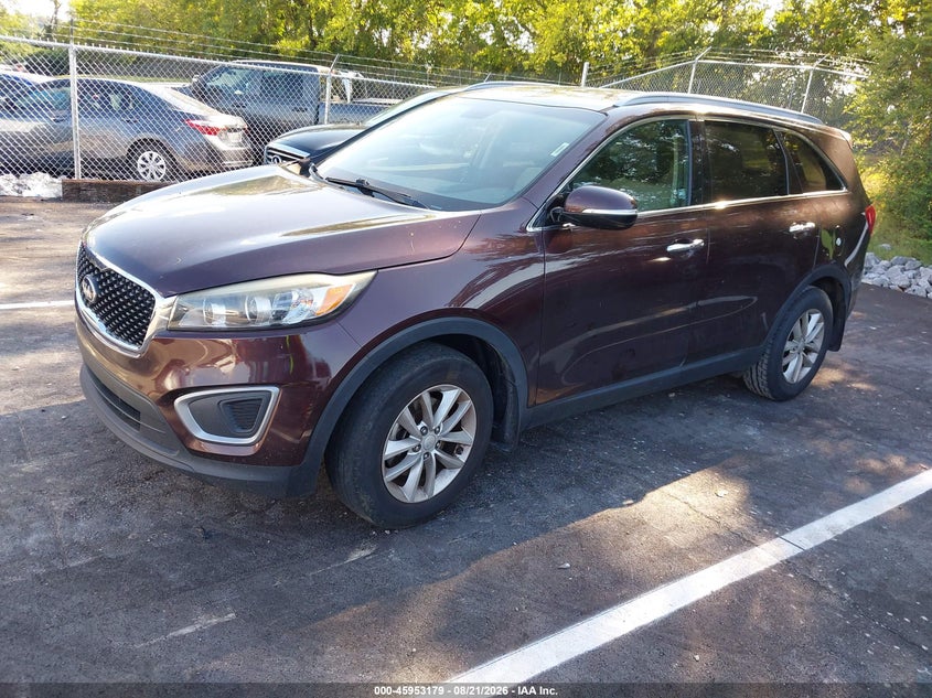2016 KIA SORENTO auction photo 2
