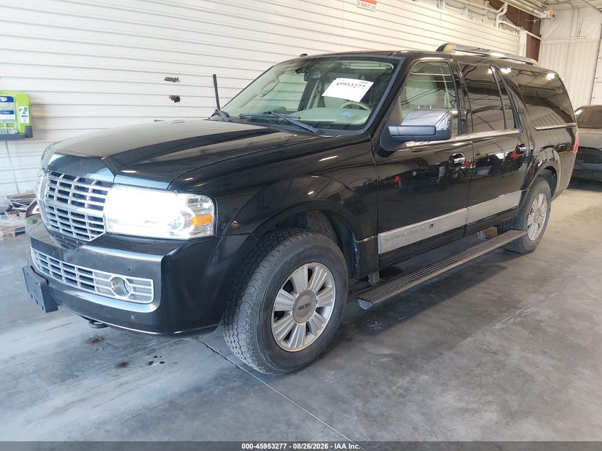 2010 Lincoln Navigator, Normal Wear & Tear, IAAI, VIN 5LMJJ3J5XAEJ06398 — photo 2