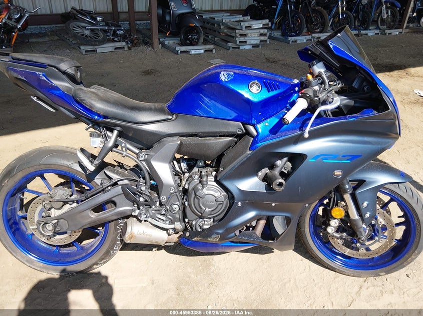 YAMAHA YZFR7 2023