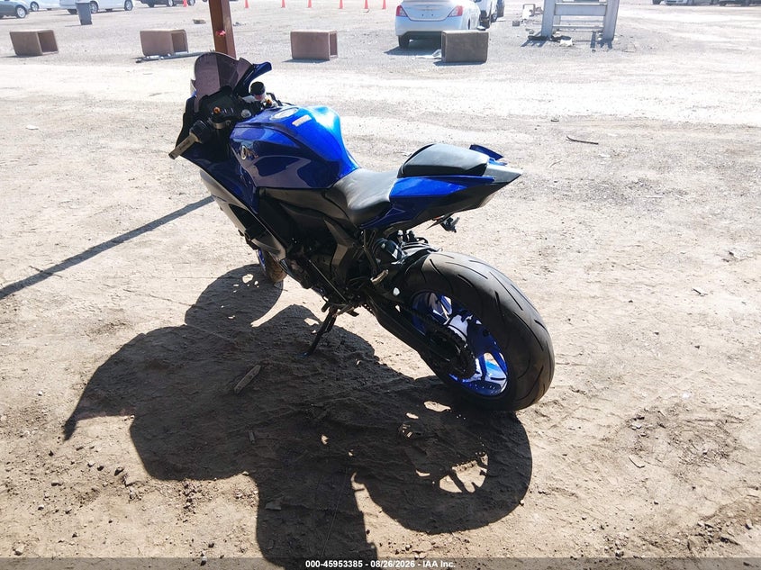 YAMAHA YZFR7 2023