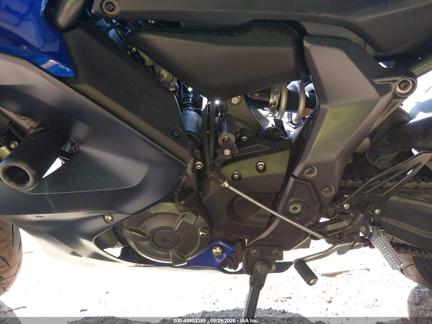 YAMAHA YZFR7 2023