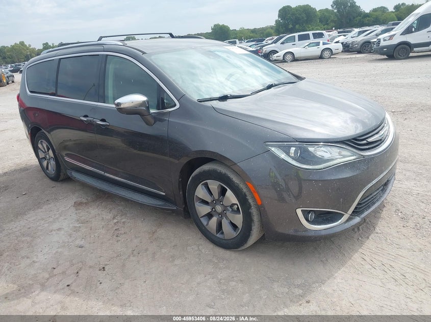 Vin: 2c4rc1n74hr789085, lot: 46452620, chrysler pacifica hybrid platinum 2017 img_1