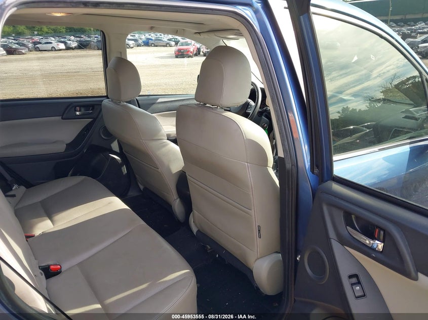 2016 SUBARU FORESTER auction photo 8