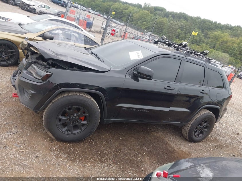 JEEP GRAND CHEROKEE - zdjęcie 14