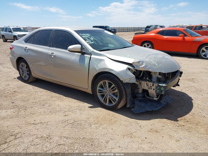 TOYOTA CAMRY - zdjęcie 1