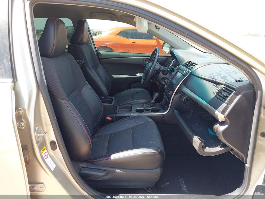TOYOTA CAMRY - zdjęcie 5