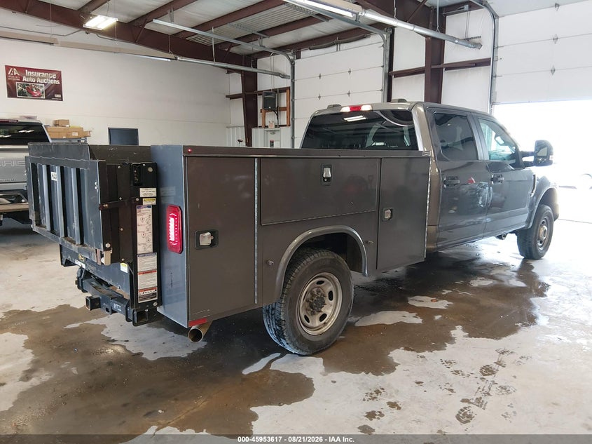 2022 FORD F-350 — zdjęcie 4