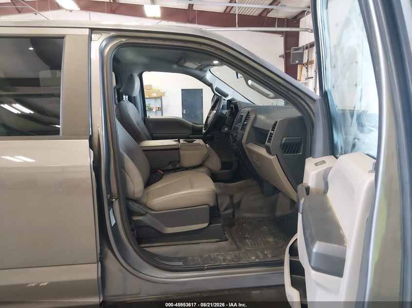 2022 FORD F-350 — zdjęcie 5