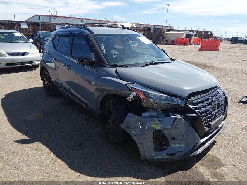 2021 Nissan Kicks SR Xtronic CVT