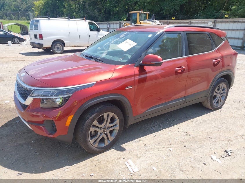 2021 Kia Seltos, Right Side, IAAI, VIN KNDEUCAA4M7227319 — photo 2