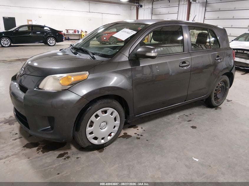 2013 Scion xD, Front & Rear, IAAI, VIN JTKKUPB45D1036099 — photo 2