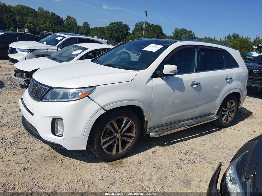 2014 Kia Sorento, Right Front, IAAI, VIN 5XYKW4A72EG486516 — photo 2