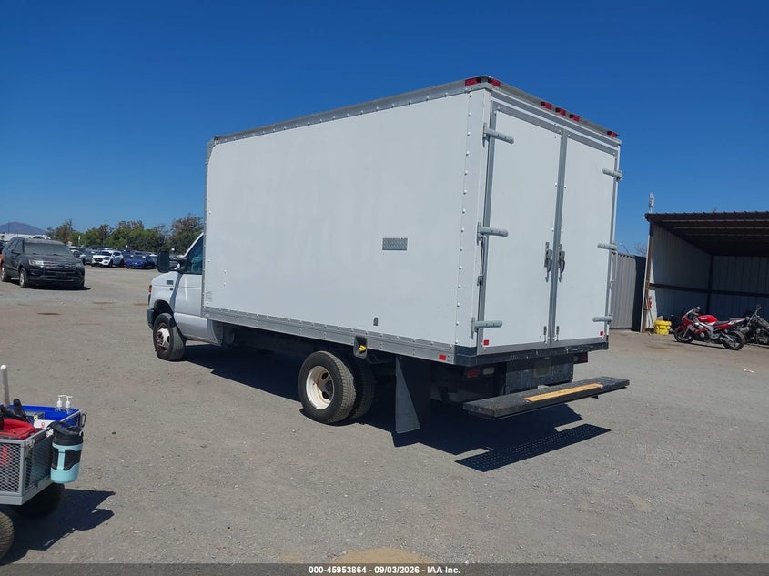2013 FORD E-450 CUTAWAY auction photo 3