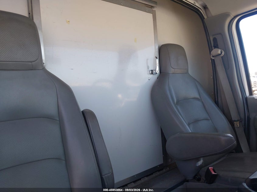 2013 FORD E-450 CUTAWAY auction photo 8