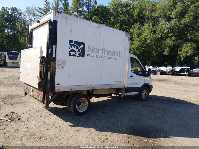 2019 FORD TRANSIT-350 CUTAWAY auction photo 4