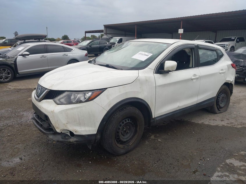 2018 NISSAN ROGUE SPORT auction photo 2