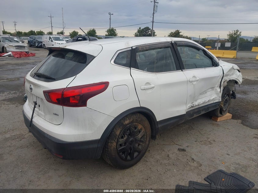 2018 NISSAN ROGUE SPORT auction photo 4