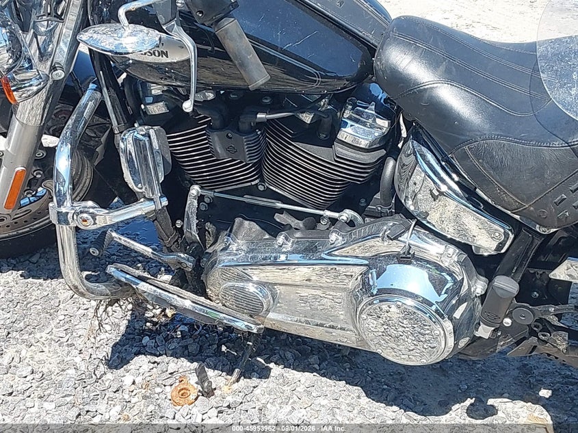 HARLEY-DAVIDSON FLHC 2021