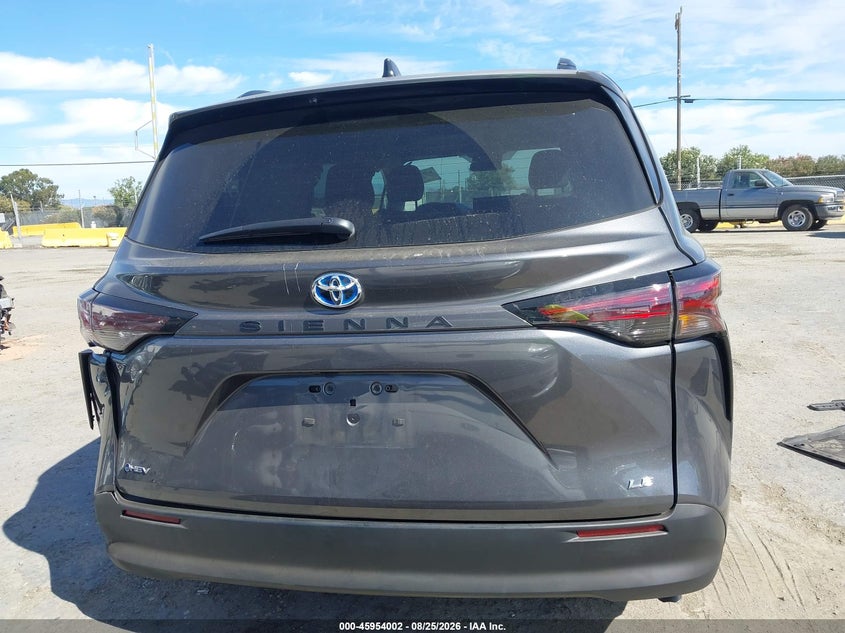 TOYOTA SIENNA - zdjęcie 16