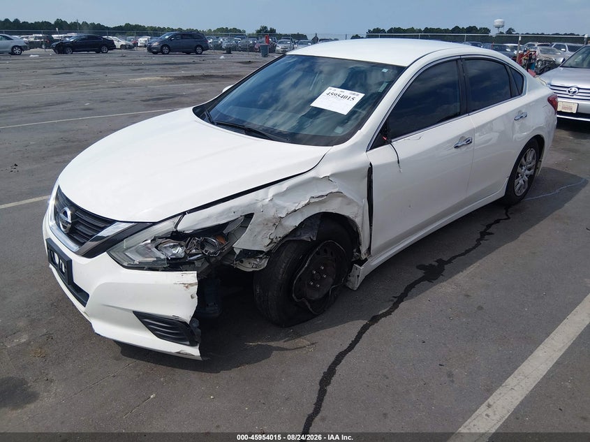 2017 Nissan Altima, Лівий перед, IAAI, VIN 1N4AL3AP6HC263473 — фото 2