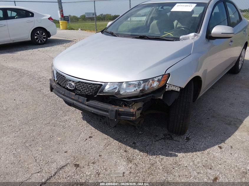 2011 KIA FORTE auction photo 6