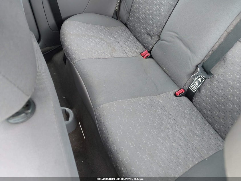 2003 FORD FOCUS auction photo 8