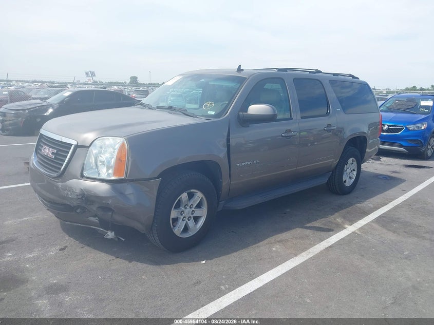 2013 GMC Yukon, Front End, IAAI, VIN 1GKS2KE71DR138172 — photo 2