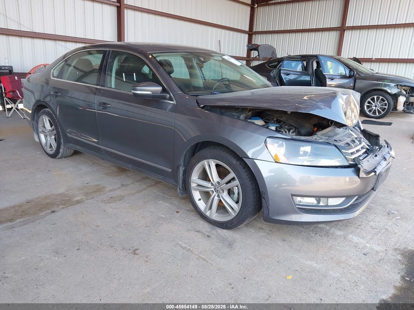 2014 VOLKSWAGEN PASSAT 2.0L TDI SEL PREMIUM