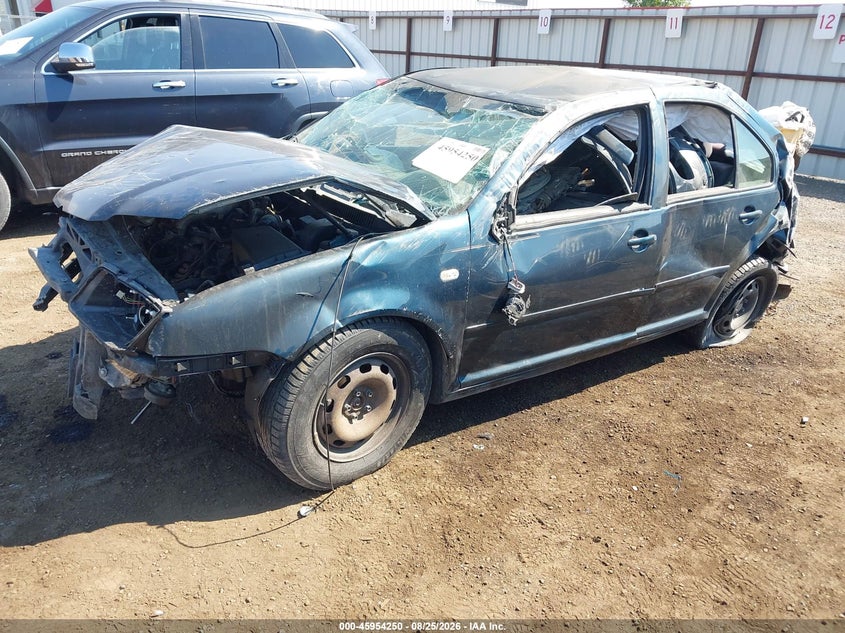 2001 Volkswagen Jetta, Rollover, IAAI, VIN 3VWSB69M91M212564 — photo 2