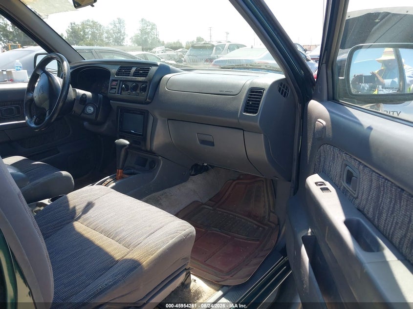 2000 NISSAN NAVARA (FRONTIER) PICKUP 3.3L V-6 REGULAR , 170HP