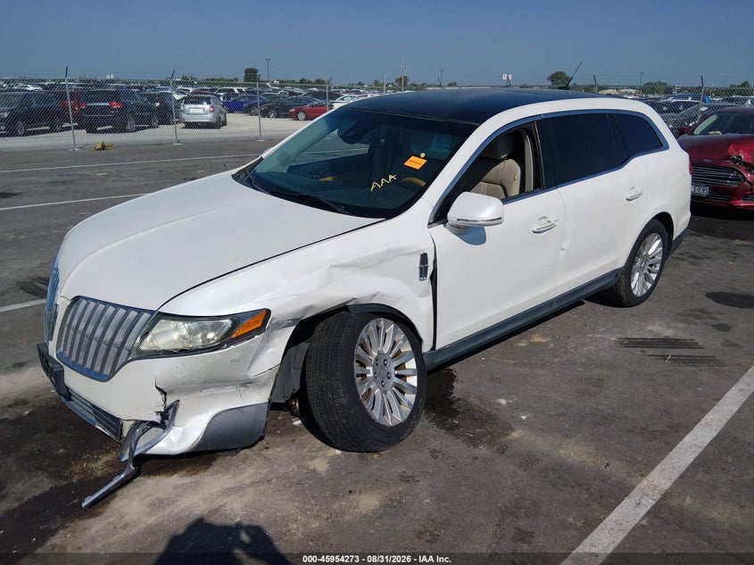 2012 Lincoln MKT, Left Side, IAAI, VIN 2LMHJ5FR7CBL53616 — photo 2