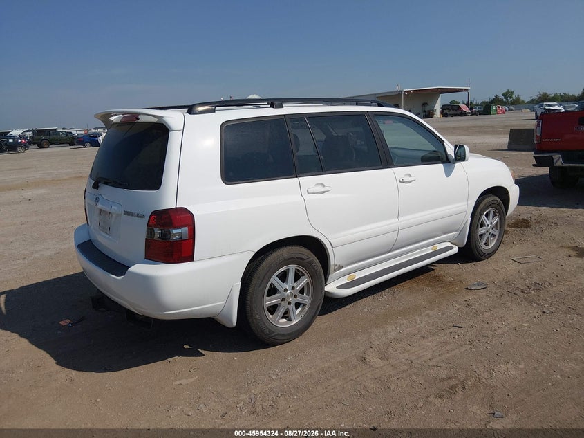 2005 TOYOTA HIGHLANDER auction photo 4