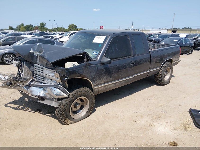 1993 CHEVROLET GMT-400 auction photo 2